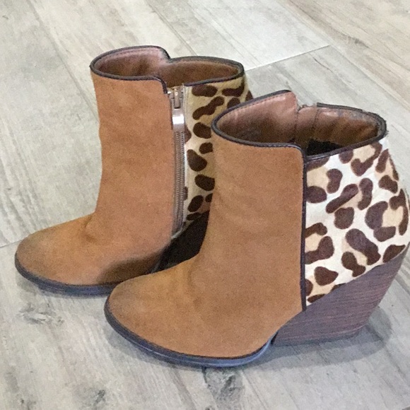 Very Volatile Brown Leather Upper Boots - Picture 1 of 7